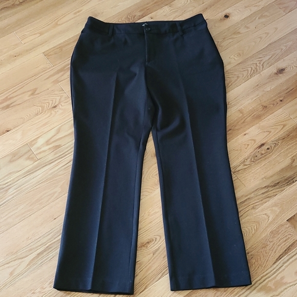 St. John's Bay Strt Leg Mid Rise Pants.  Sz 18W Black. Cotton/Spandex Blend NWOT - Picture 8 of 9